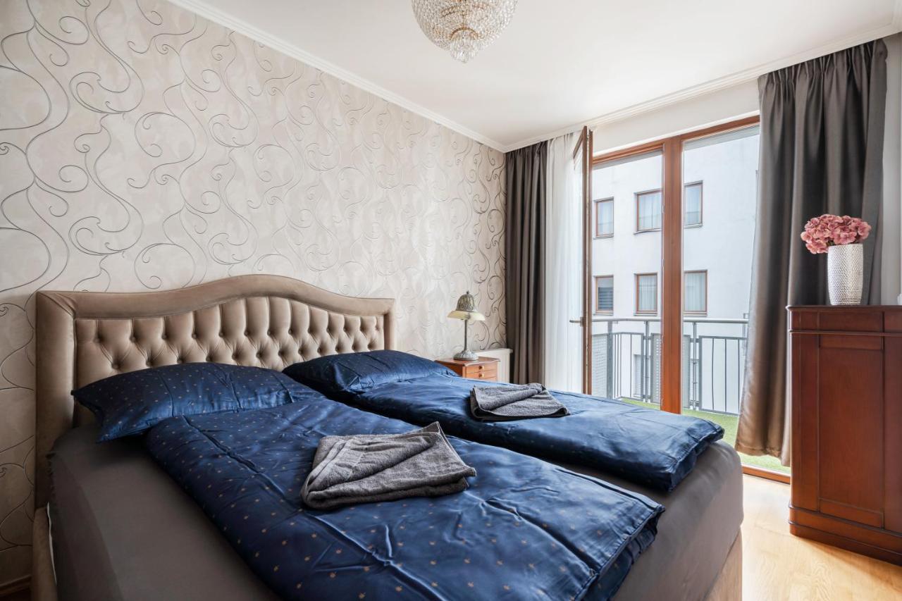 Penthouse Three Bedrooms, Three Balconies Apartment With Free Parking In Kiraly Street Будапеща Екстериор снимка
