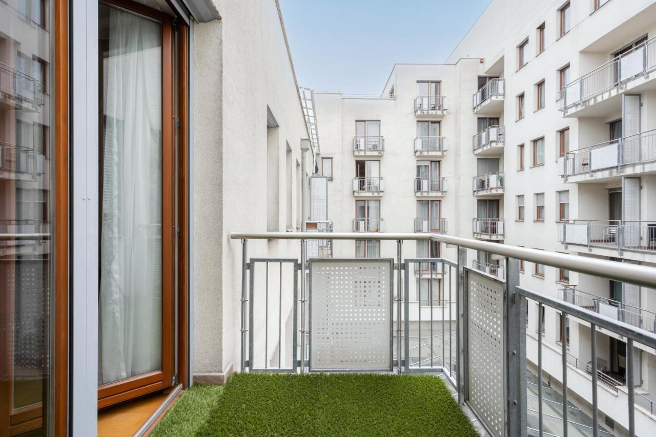 Penthouse Three Bedrooms, Three Balconies Apartment With Free Parking In Kiraly Street Будапеща Екстериор снимка