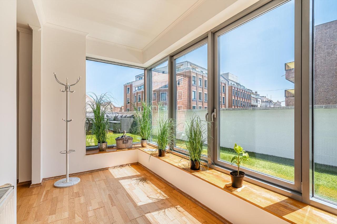 Penthouse Three Bedrooms, Three Balconies Apartment With Free Parking In Kiraly Street Будапеща Екстериор снимка